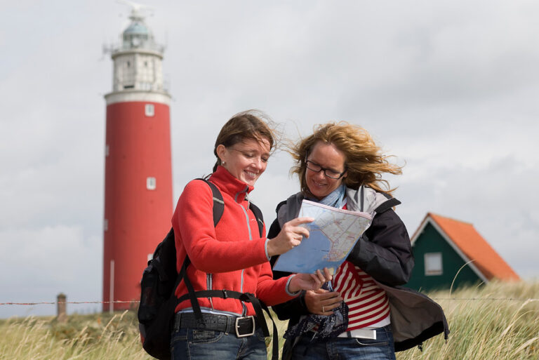 Texel, vuurtoren. wandelen en fietsen in Noord-Holland.