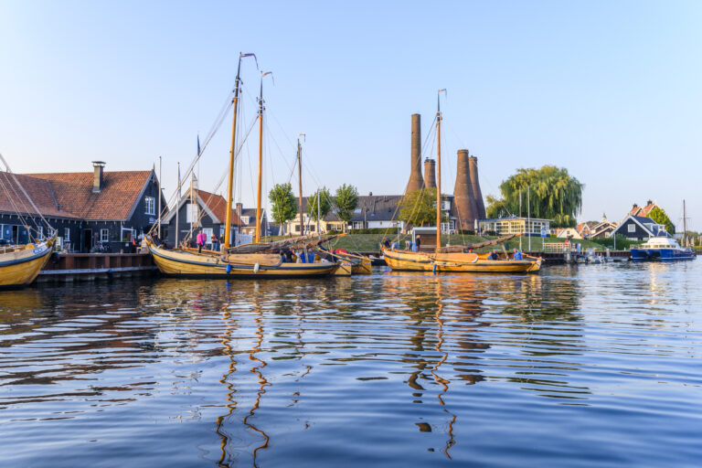 Het Nautisch Kwartier met de Botterwerf en Kalkovens. 2020.