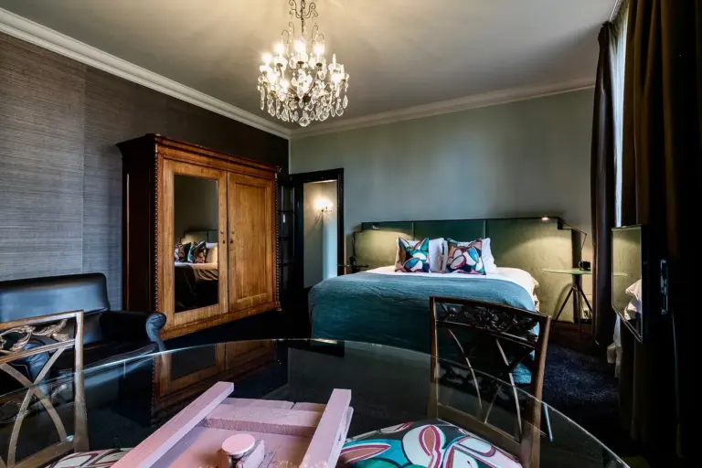 Hi hilversum hotel villa trompenberg
